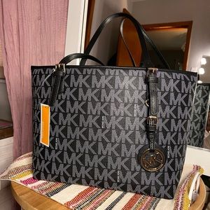 ‼️MICHAEL KORS TOTE‼️